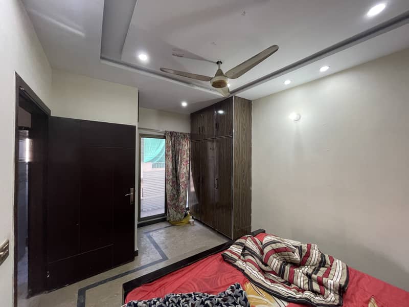 Flat For Rent Near To Emporium Mall 1