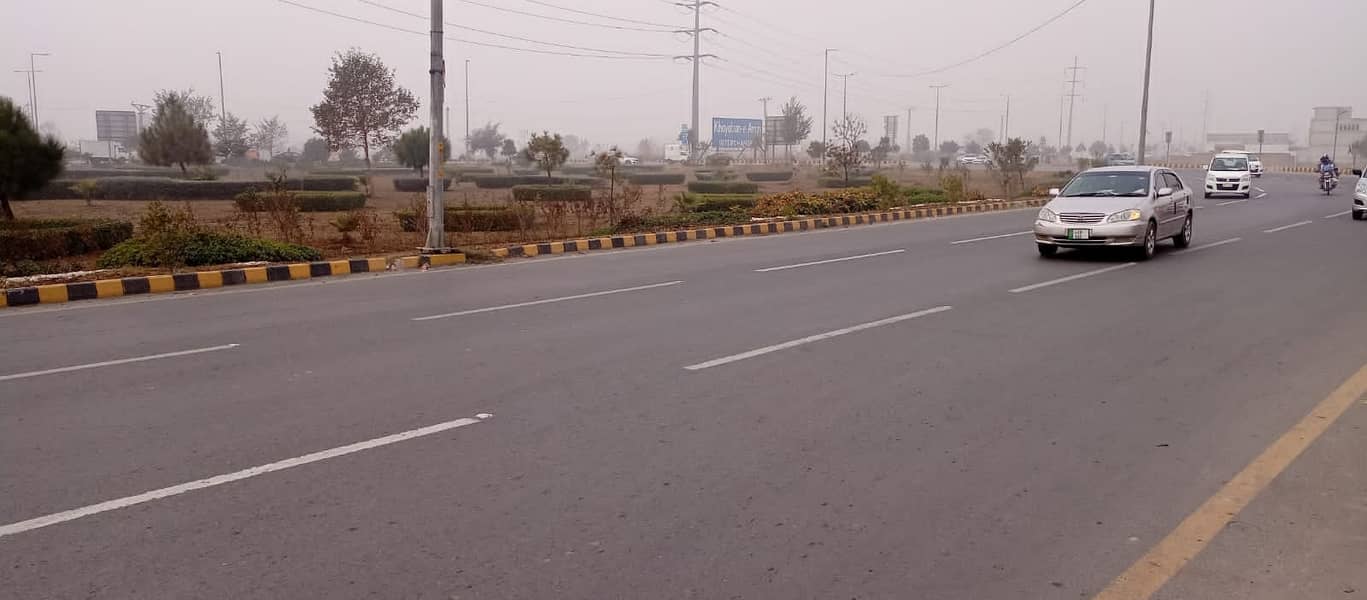 Reasonably-Priced 5 Marla Residential Plot In Khayaban-E-Amin Is Available As Of Now 2
