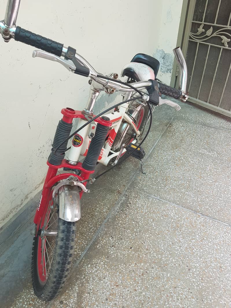 Classic bikes Kids Bicycle for sale in a good condition 3