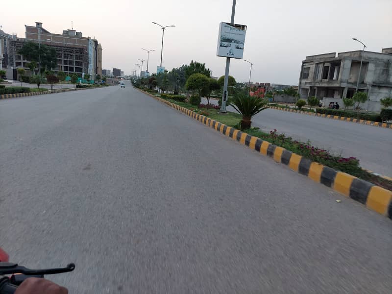 1 kanal plot for sale in Block I Top City-1 islamabad 23