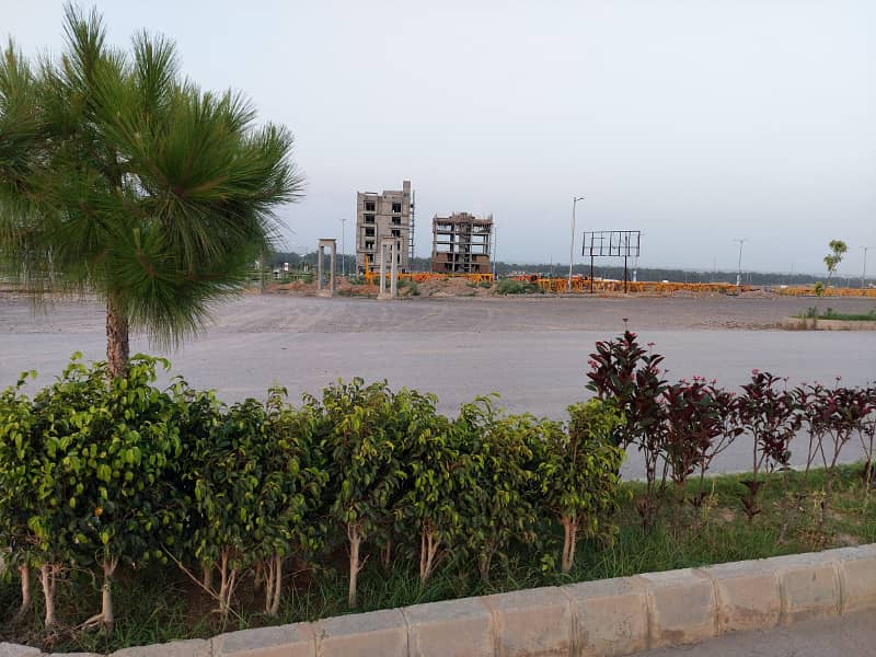 1 kanal plot for sale in Block I Top City-1 islamabad 25