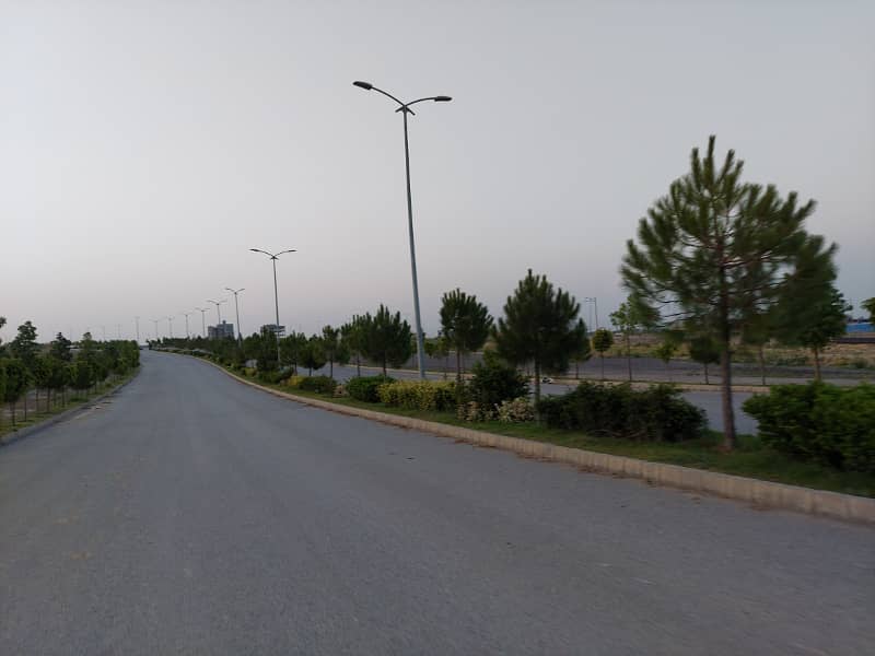 1 kanal plot for sale in Block I Top City-1 islamabad 26