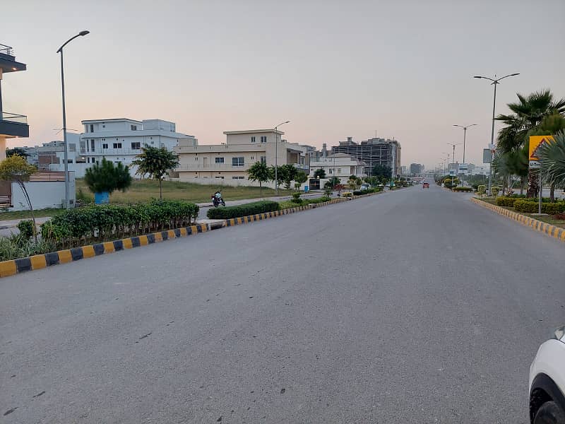 1 kanal plot for sale in Block I Top City-1 islamabad 27