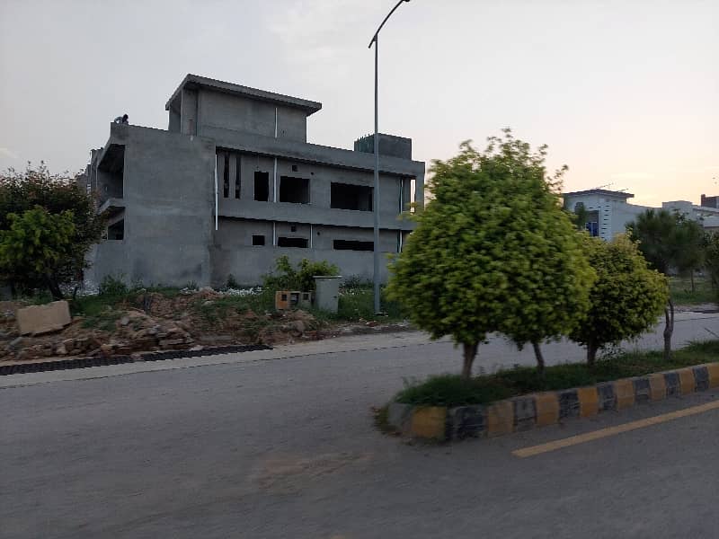 10 Marla Plot For Sale In Top City-1 Islamabad 49