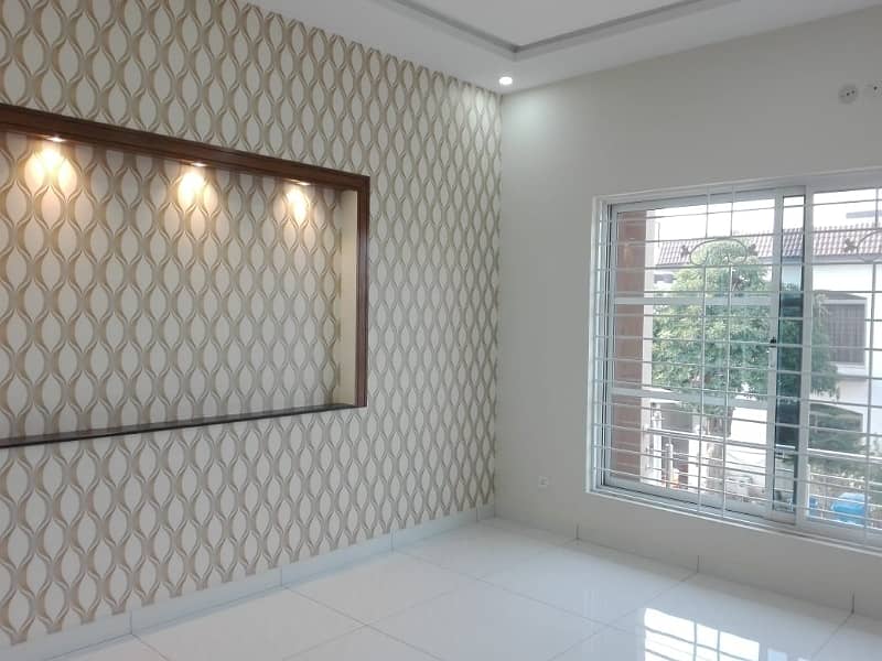 A 1 Kanal Upper Portion In E-11 Is On The Market For Rent 2