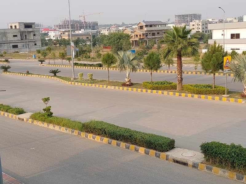 1 Kanal Double Road Corner Plot For Sale Block I In Top City-1 Islamabad 7