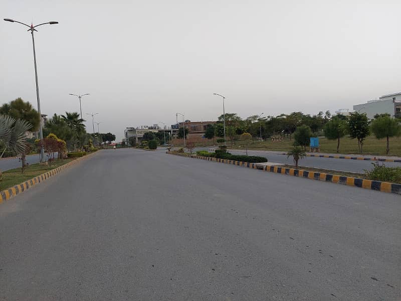 1 Kanal Double Road Corner Plot For Sale Block I In Top City-1 Islamabad 11