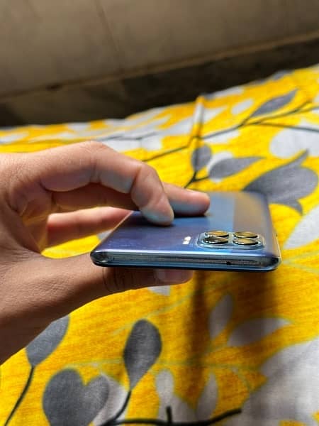 oppo f17 pro 4