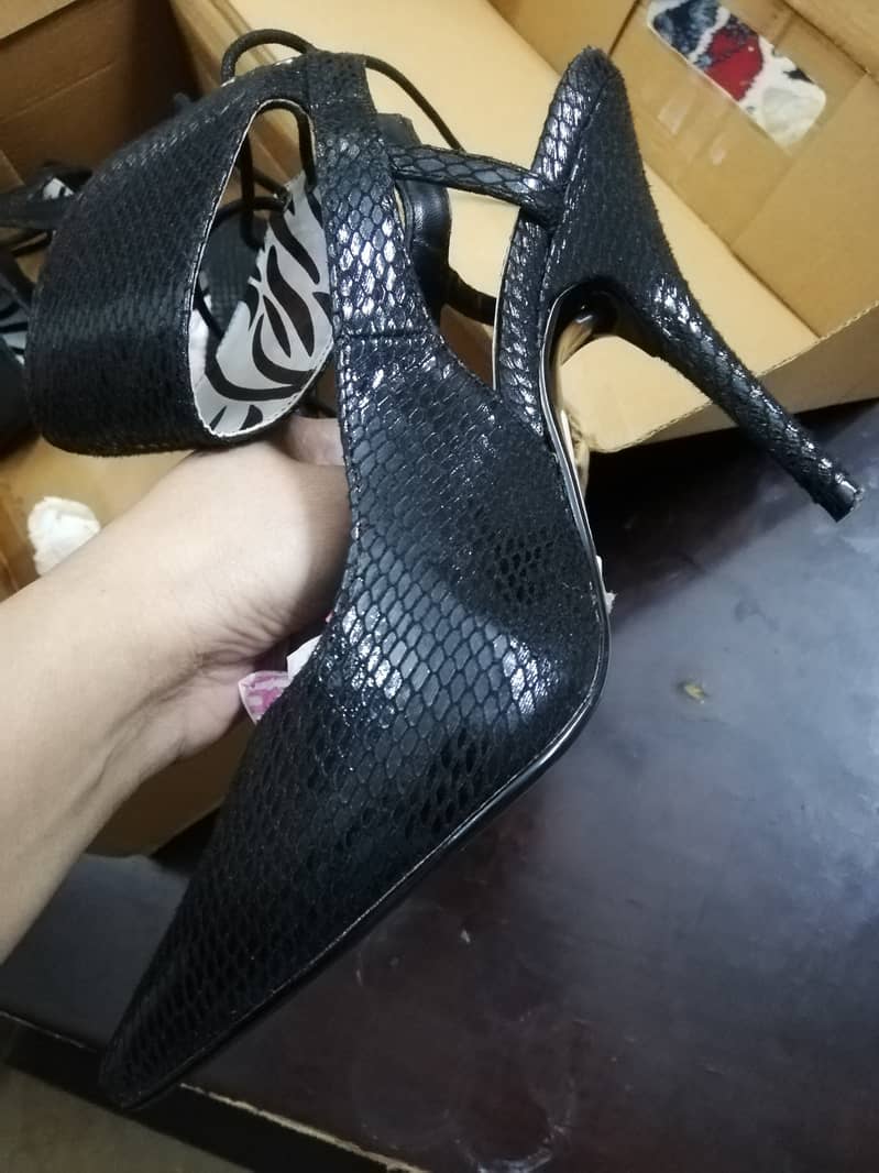 Black shoes 2