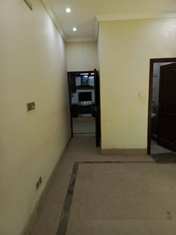 1 kanal portion available for rent in G15 Islamabad 4