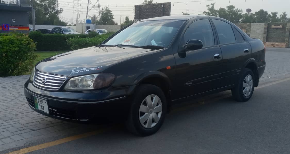 HOME USED NISSAN SUNNY 2005 1300CC VERY NEAT&CLEAN LIKE NEW 0300965999 1