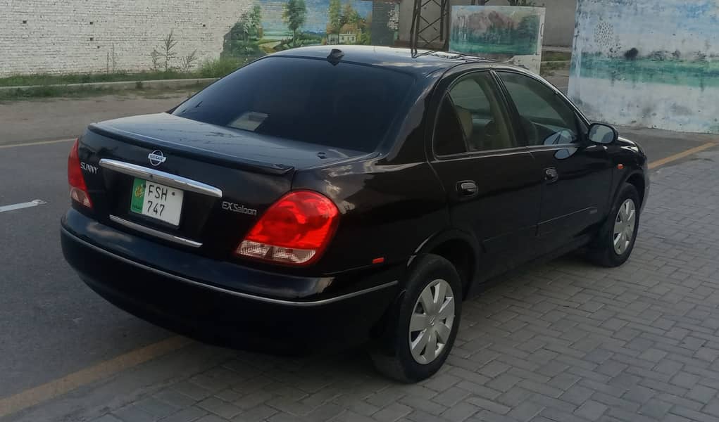 HOME USED NISSAN SUNNY 2005 1300CC VERY NEAT&CLEAN LIKE NEW 0300965999 4
