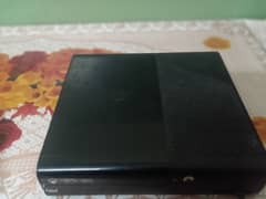 Xbox 360 slim 500 gb with many games 10/10 condition
