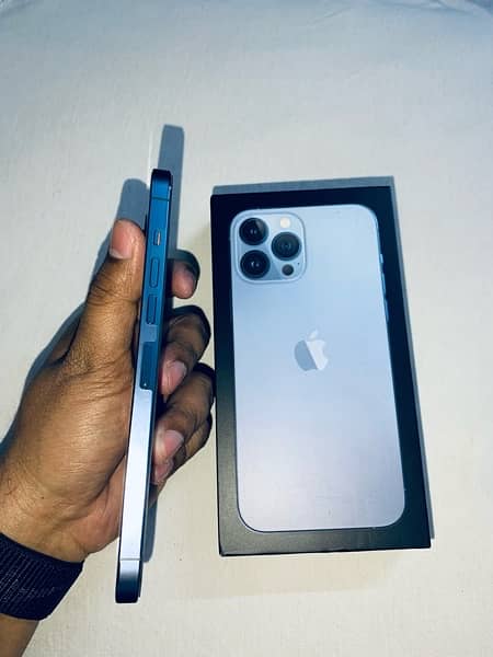 Iphone 13 pro max 256gb {With Box} 4
