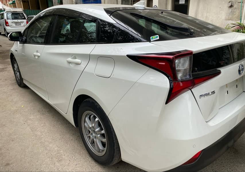 Toyota Prius 2020 Model Lush condition 3