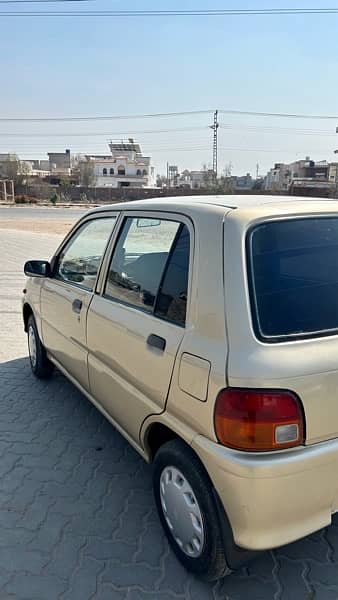 Daihatsu Cuore 5