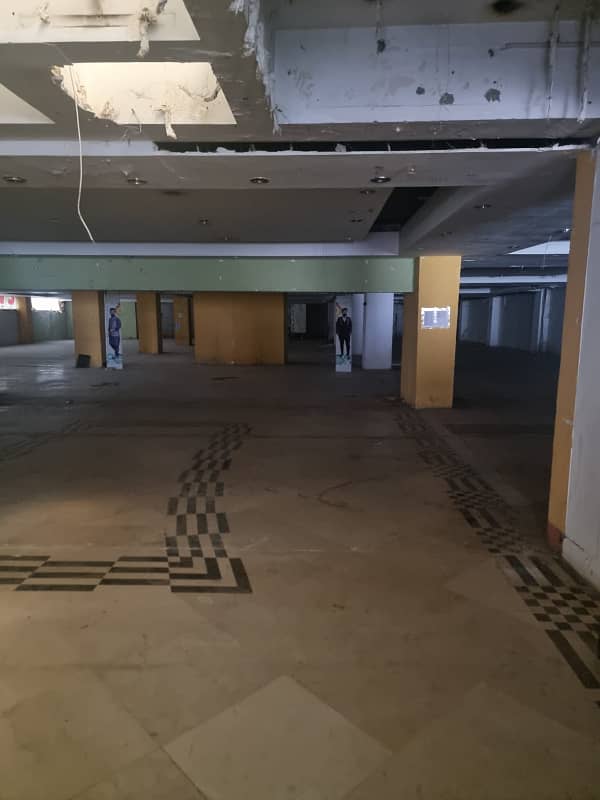 In Rizwan Arcade Warehouse Sized 2000 Square Feet For Rent 6