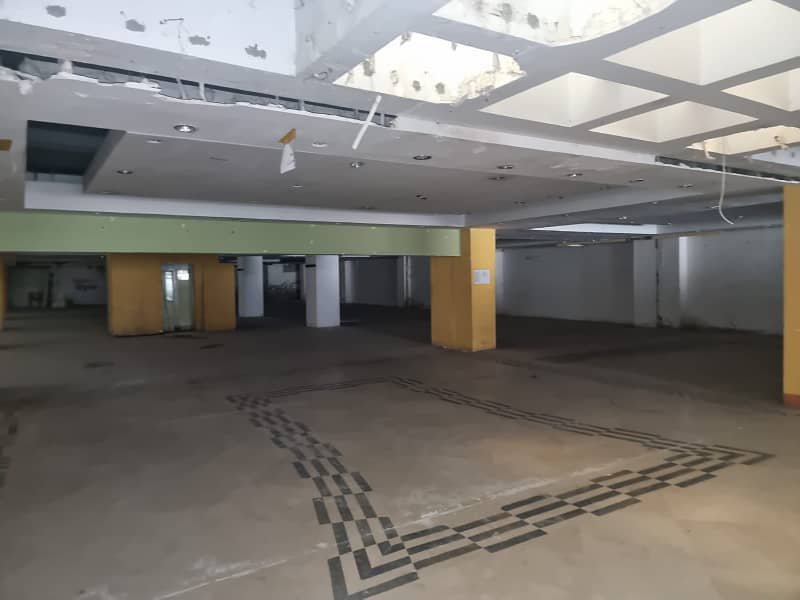 In Rizwan Arcade Warehouse Sized 2000 Square Feet For Rent 12