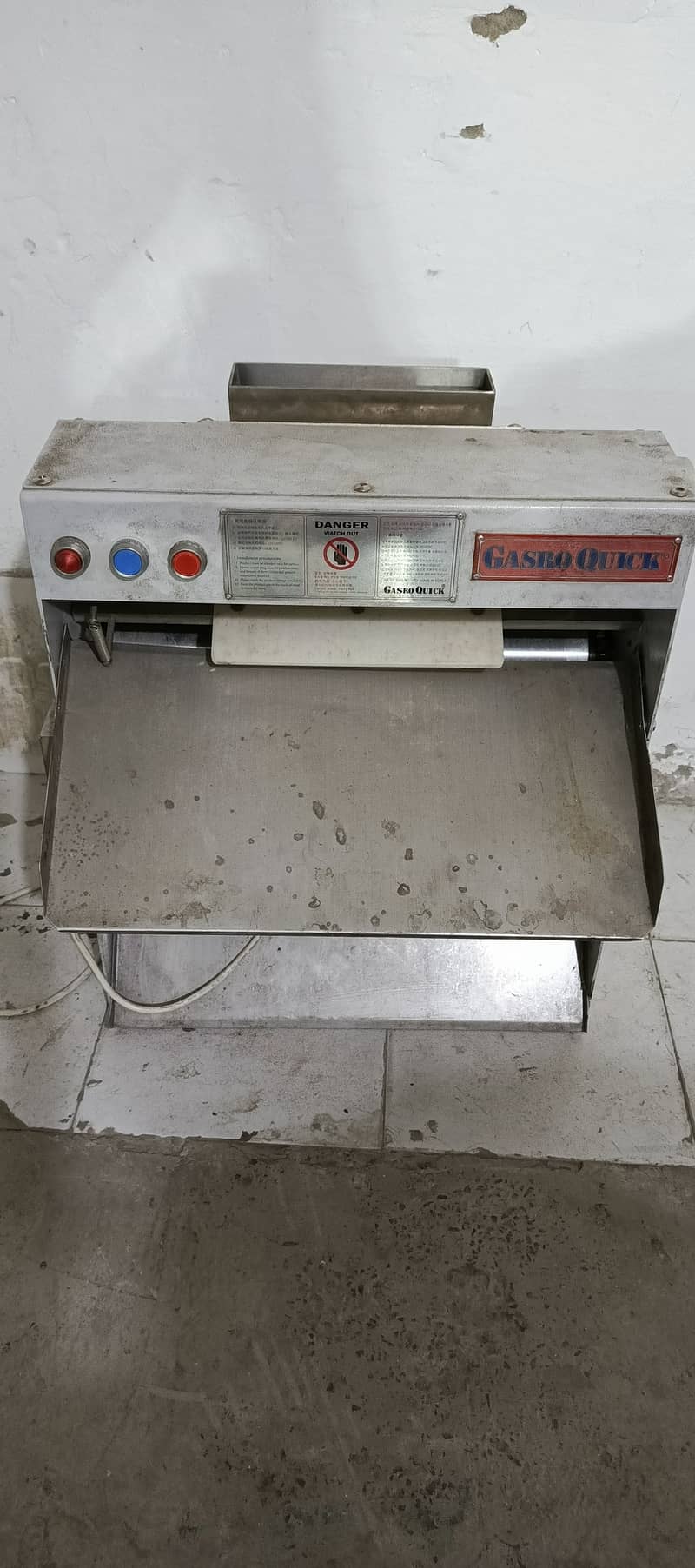 pizza oven conveyor imported 18" belt/ dough mixer/ prep table/ pans 2