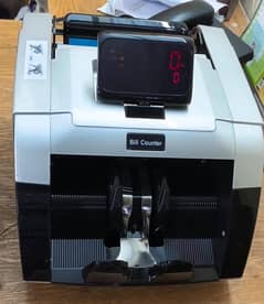 Cash currency note counting machine with fake note detection