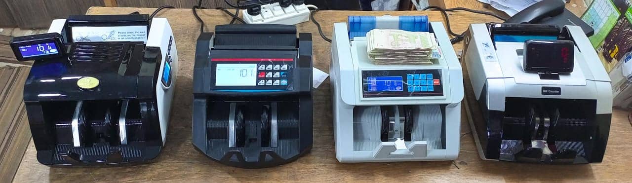 Cash currency note counting machine with fake note detection 1