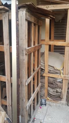 Wooden Crates and Loose Wooden Planks For Sale