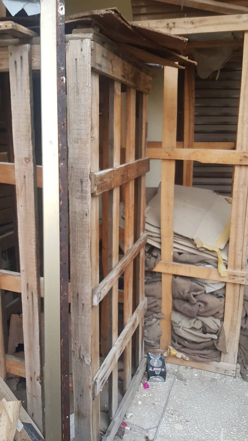 Wooden Crates and Loose Wooden Planks For Sale 0