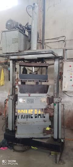 2 hydraulic press Machine for clothing bundles