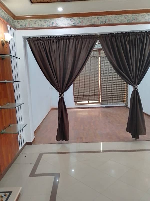 6.5 marla full house available for rent at DHA phase 3 3