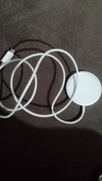 apple wireless charger 0