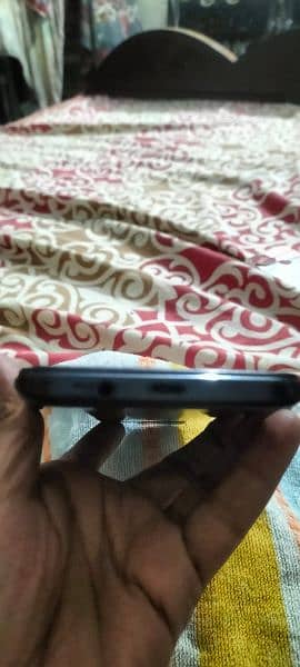 INFINIX HOT 10i IN MINT CONDITION 3