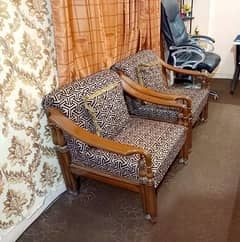 5 SEATER HEAVY WOOD SOFA SET IN NEW CONDITION