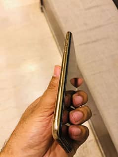 Iphone xs Max PTA dual phisycal approve 256gb gold clr