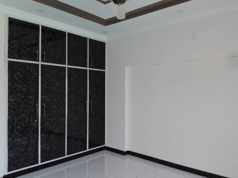 10 Marla House For sale In The Perfect Location Of Wapda Town Phase 1 - Block E2 2