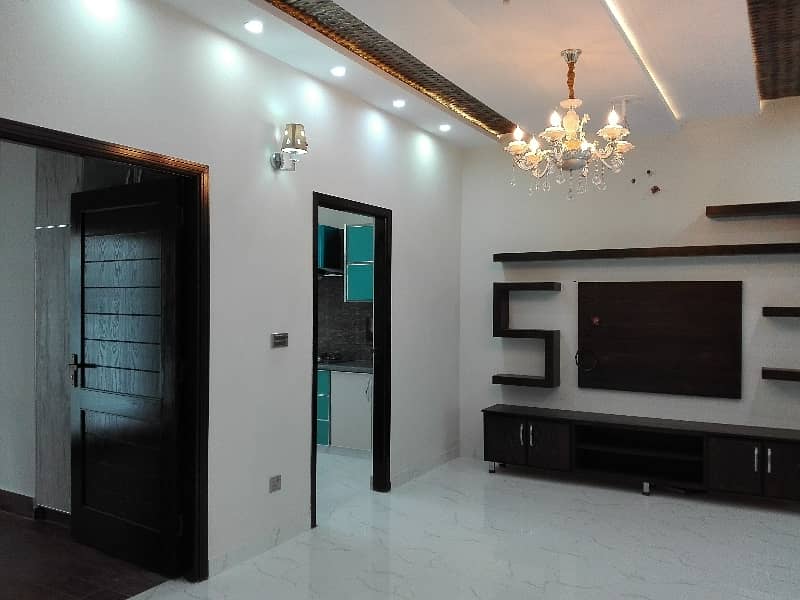 10 Marla House For sale Is Available In Wapda Town Phase 1 - Block D3 1
