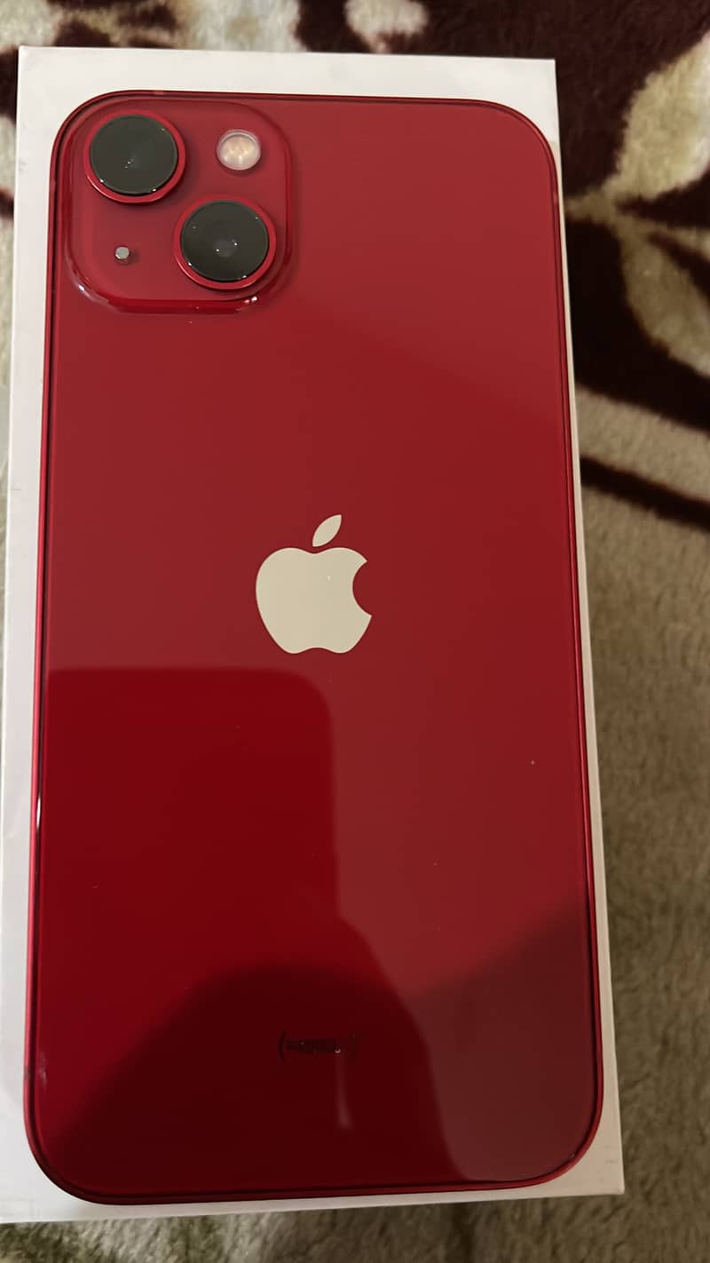 iPhone 13 red 2