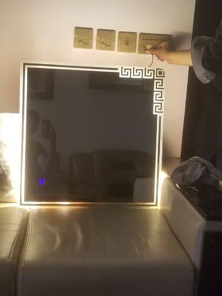 light mirror with touch sensor 7
