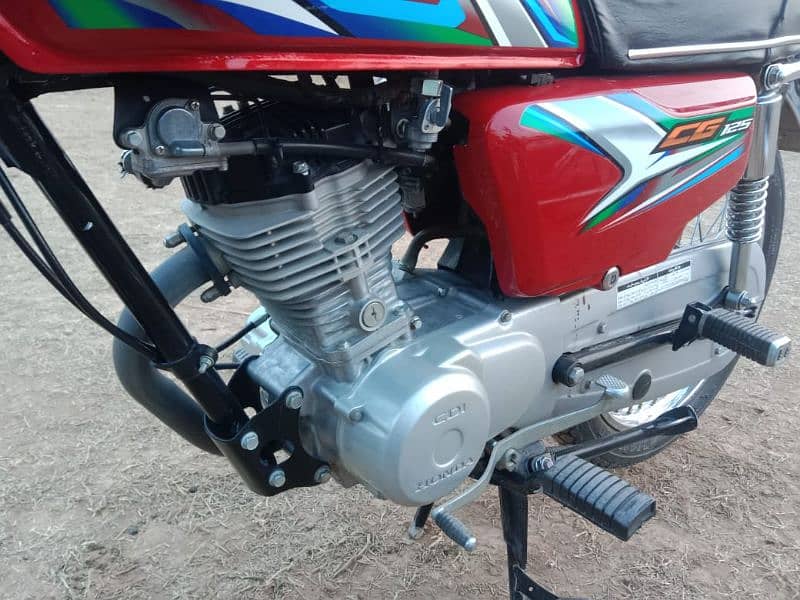 urjant for Honda 125 new condition Islamabad number 1