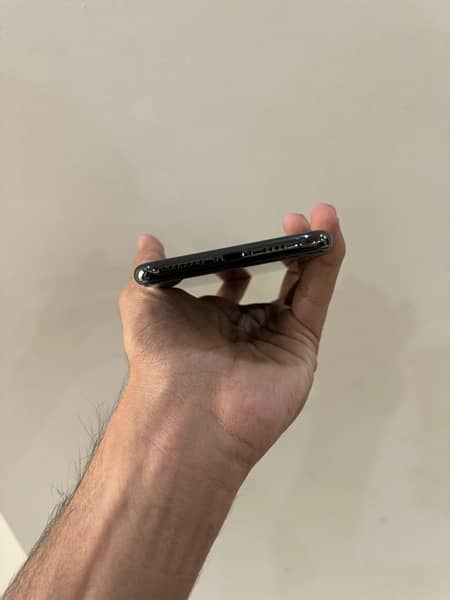 iPhone 11 Pro Max Pta Approved 6