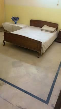Furnished independent room near Emporium Mall