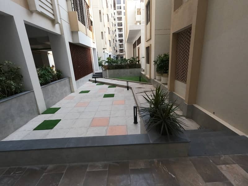 Get A Prime Location 1100 Square Feet Flat For Sale In Falaknaz Dynasty 4