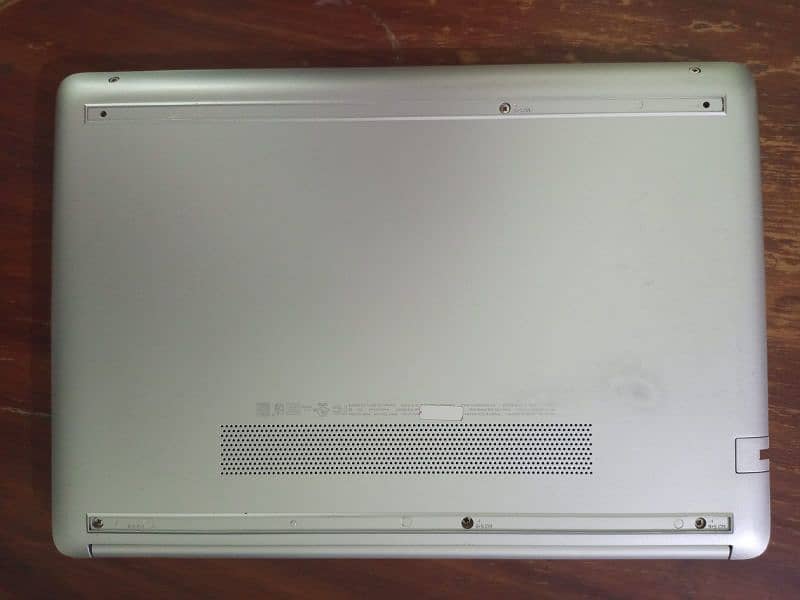 HP AMD A4 9125 R3 Laptop (o3o9-I723863) 2
