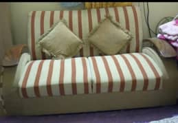sofa set with cousions