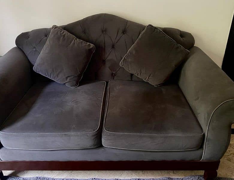 6 seater sofa new condition grey color 1