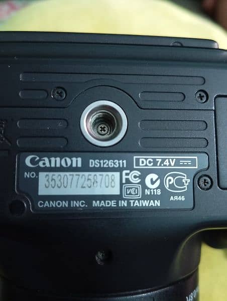 canon EOS 600D 1