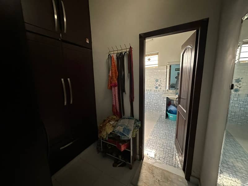 Valencia Town Lahore Pakistan Kanal Used House For Sale 6 Beds 12