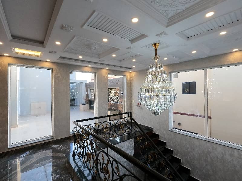 24 Marla Double Unit House For Sale In A1 Block Of Valencia Lahore 25