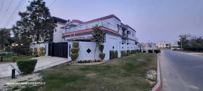 Valencia Town Lahore Kanal Corner House 60 Feet Road House For Sale 7 Beds 0