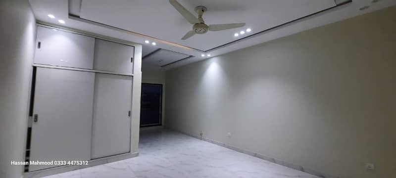 Valencia Town Lahore Kanal Corner House 60 Feet Road House For Sale 7 Beds 13