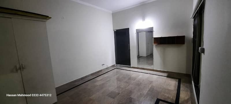 Valencia Town Lahore Kanal Corner House 60 Feet Road House For Sale 7 Beds 27